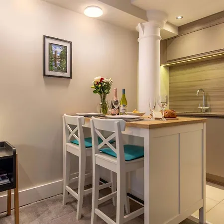 Chocolets - The Kitkat شقة *